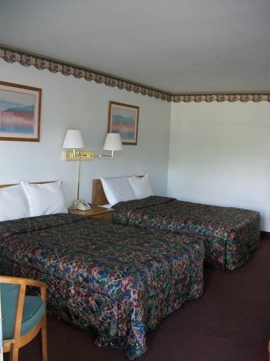 Countryside Inn Richmondville Стая снимка